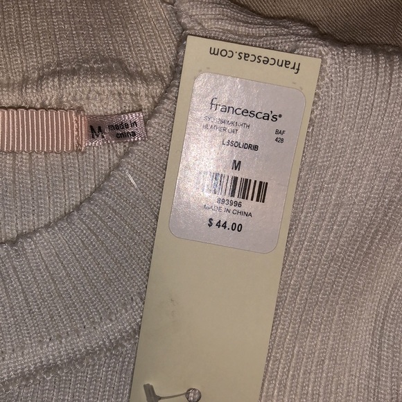 Francesca’s long sleeve top - Picture 2 of 2